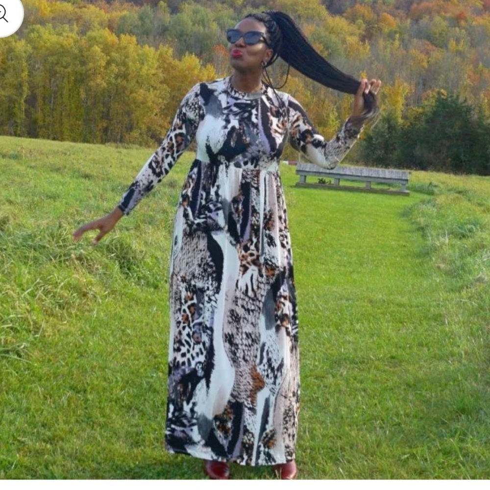 Maxi dress w/pockets